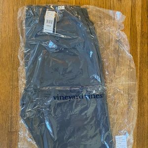 New with tags grey vineyard vines on the go pants 32x32